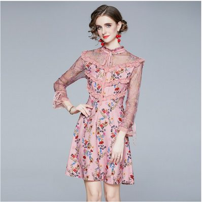 Rosa florales Vintage-Kurzkleid