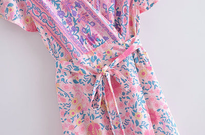 Wunderschönes 70er-Jahre-Rosa-Kleid