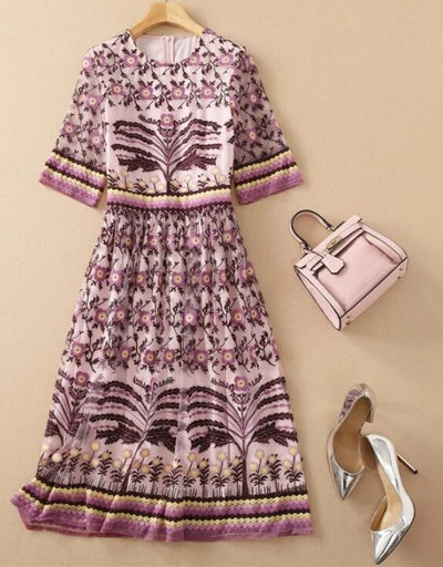 Zierliches Vintage 40er-Jahre-Kleid