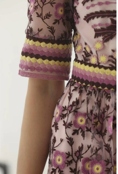 Zierliches Vintage 40er-Jahre-Kleid