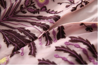 Zierliches Vintage 40er-Jahre-Kleid