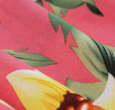 50er-Jahre-Pin-Up-Kleid mit wunderschönen Blumen