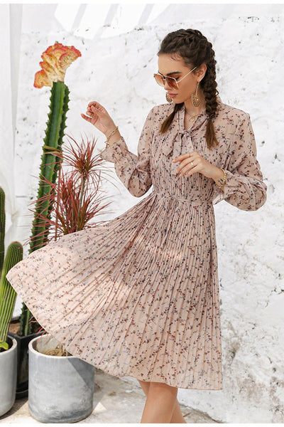 Florales Vintage-Zeremonienkleid