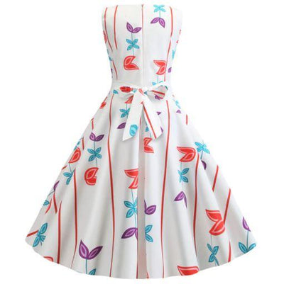 Schlichtes 50er-Jahre-Kleid