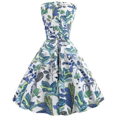 Ausgestelltes Vintage-Kleid mit blauen Blumen