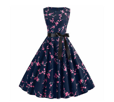 Marineblaues, ausgestelltes Vintage-Kleid mit Blumen