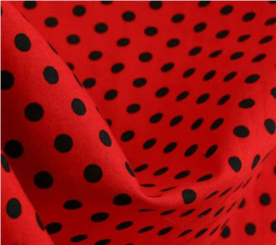 Rotes 50er-Jahre-Pin-Up-Kleid