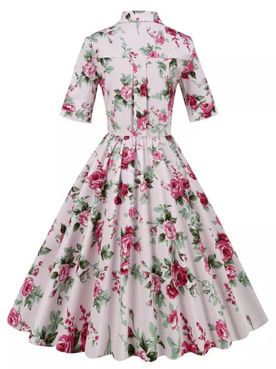 Vintage-Rosen-Kleid im 50er-Jahre-Stil