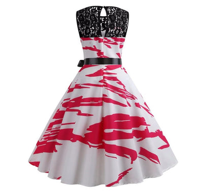 Rotes und weißes Vintage-Trapezkleid