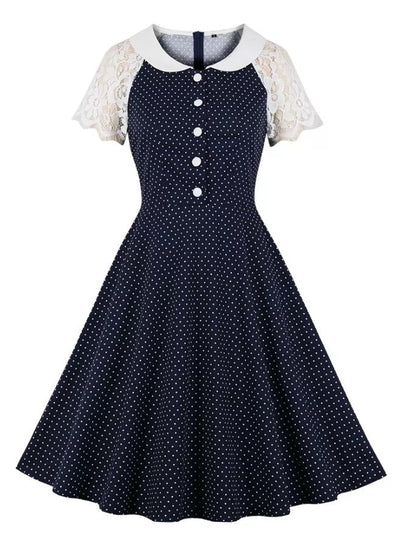 Blaues Vintage-Kleid mit Spitzenkragen