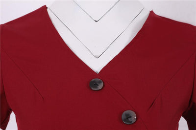 Weinrotes Vintage-Kleid mit Knöpfen