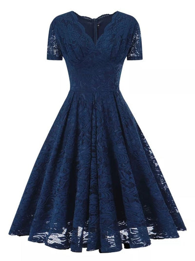 Marineblaues Vintage-Kleid mit Stickerei