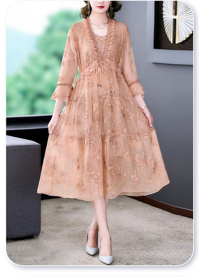 Vintage-Kleid mit Blumenstickerei