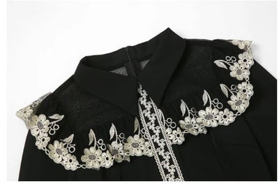 Schwarzes Vintage-Kleid mit Peter-Pan-Kragen