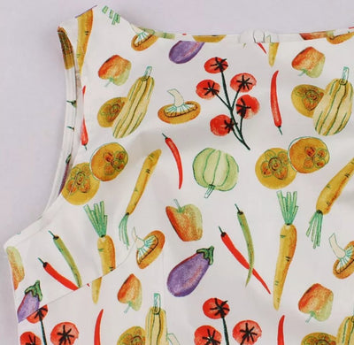 Cremefarbenes, florales Vintage-Kleid mit Rundhalsausschnitt