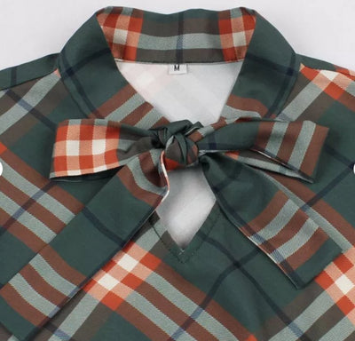 Kariertes Winter-Vintage-Kleid