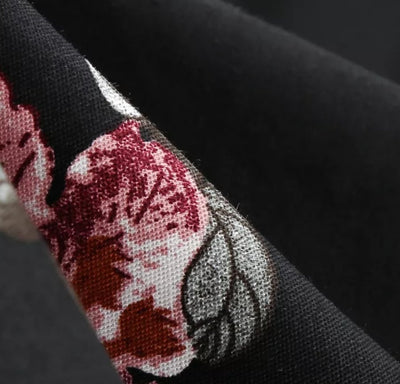 Schwarzes Vintage-Kleid mit Umlegekragen