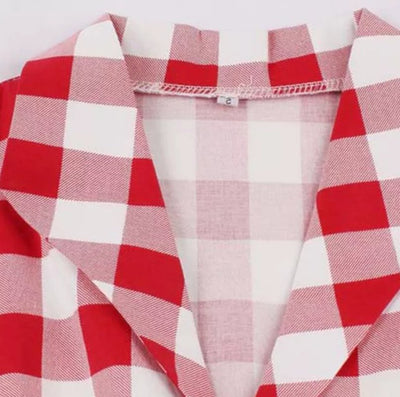 Rot kariertes Vintage Pin-Up-Kleid