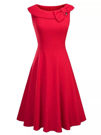 Rotes Vintage-Kleid mit Umlegekragen