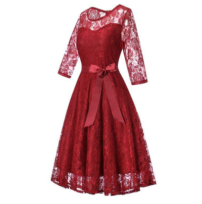 Rotes Vintage-Abendkleid mit langen Ärmeln