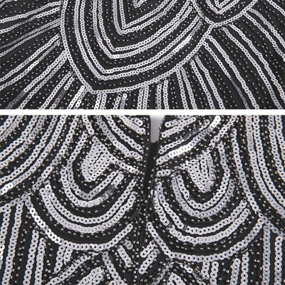 Silbernes 20er-Jahre-Kleid