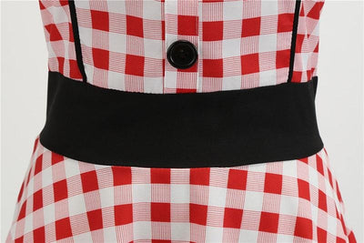 Rotes und weißes Vintage-Kleid