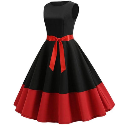 Rotes und schwarzes Rockabilly-Kleid