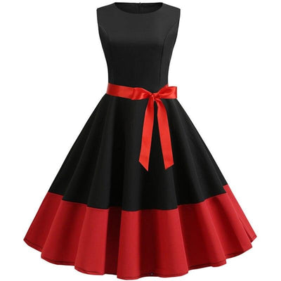 Rotes und schwarzes Rockabilly-Kleid