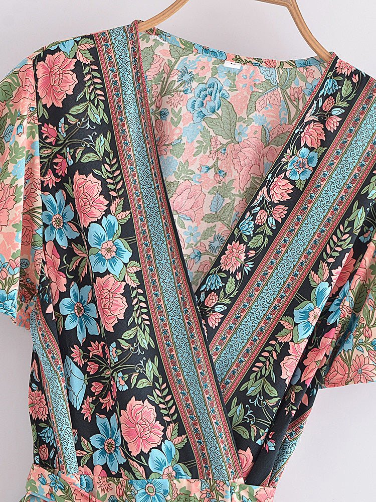 Grünes 70er-Jahre-Kleid