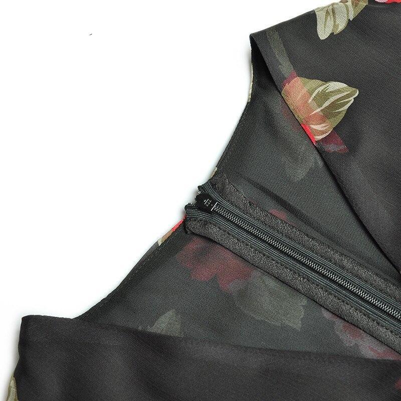 Schwarzes und rotes Kleid aus den 1940er Jahren