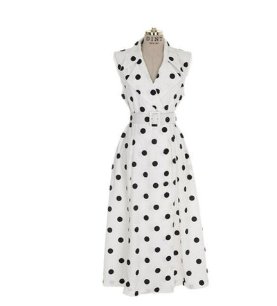 40er-Jahre-Polka-Dot-Kleid