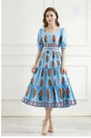 Kurzes florales Vintage-Kleid in Blau