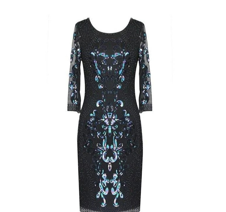 Schwarzes Abendkleid im Gatsby-Stil