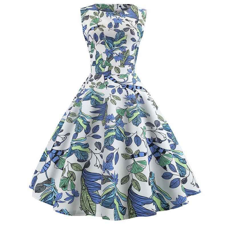 Ausgestelltes Vintage-Kleid mit blauen Blumen