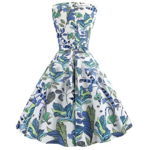 Ausgestelltes Vintage-Kleid mit blauen Blumen
