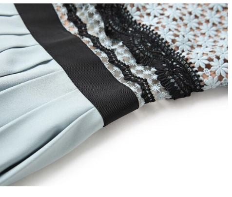 Blaues langes Kleid mit Vintage-Rüschen