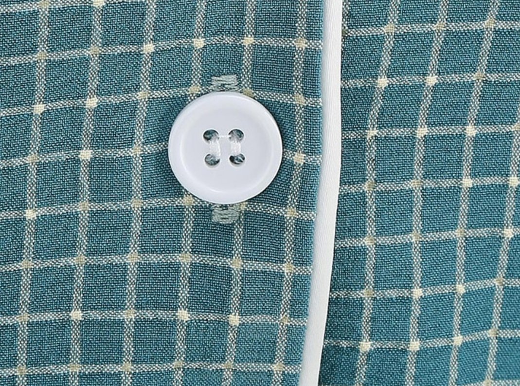 Türkisfarbenes Skaterkleid im Stil der 50er Jahre