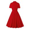 Schickes rotes Kleid im Stil der 50er Jahre