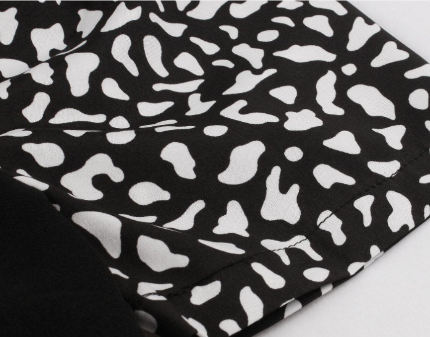 Schwarzes Vintage-Kleid im 50er-Jahre-Stil