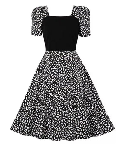 Schwarzes Vintage-Kleid im 50er-Jahre-Stil