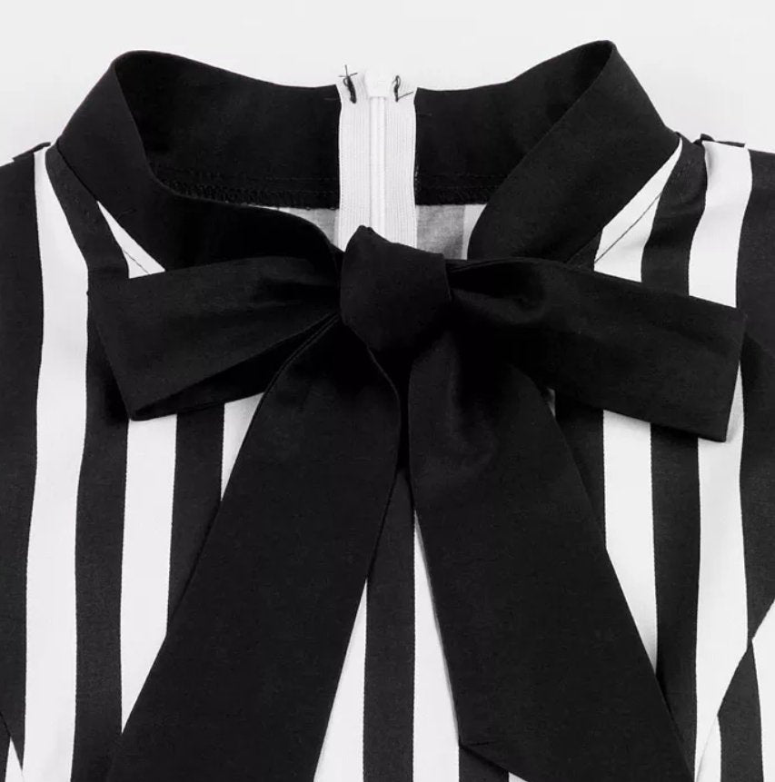 Vintage Trapezkleid mit Schleifengürtel