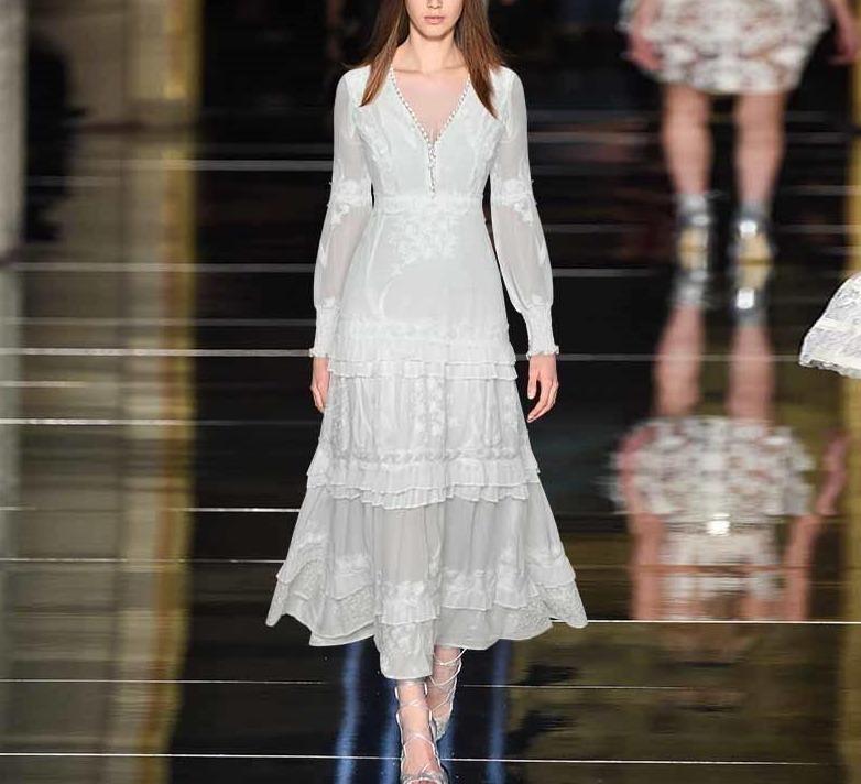 Weißes Laternenkleid im 40er-Jahre-Stil