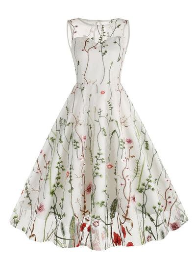 Weinrotes Vintage-Kleid mit Stickerei