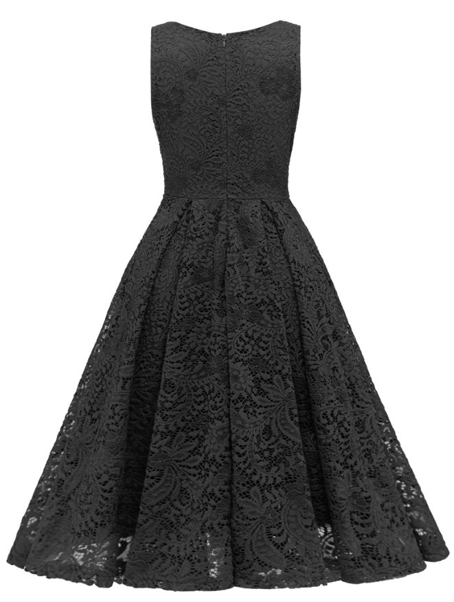 Schwarzes Vintage-Kleid mit Stickerei