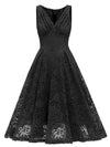 Schwarzes Vintage-Kleid mit Stickerei
