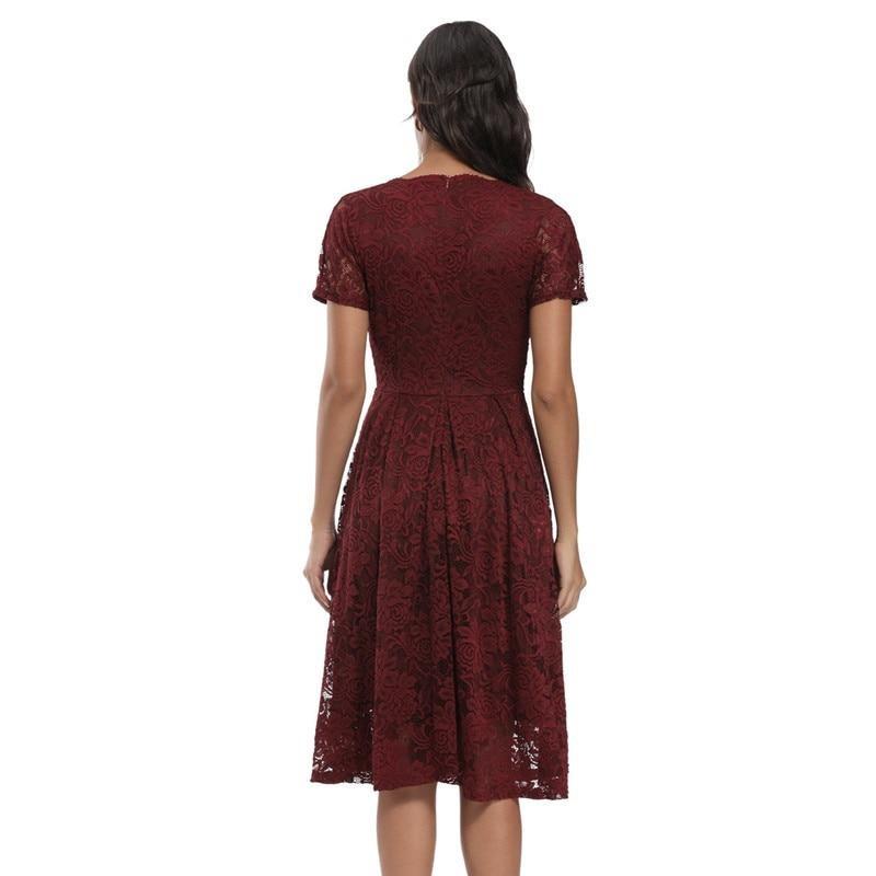 Vintage-Kleid aus bordeauxroter Spitze mit V-Ausschnitt
