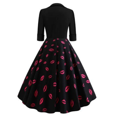 Küsse 50er-Jahre-Kleid