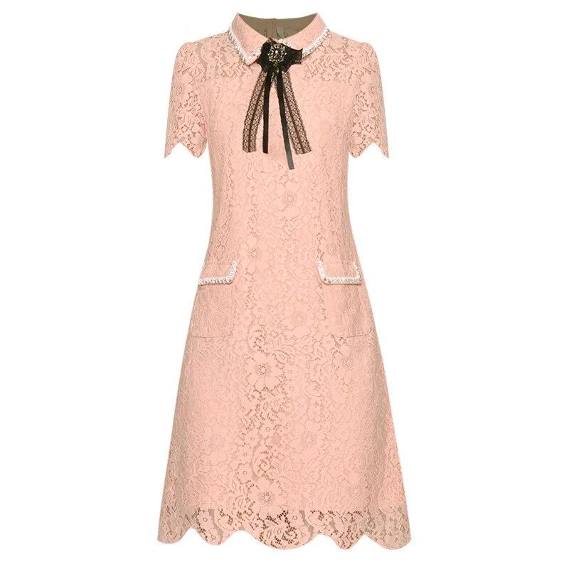 Vintage-Kleid aus rosa Spitze