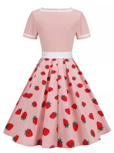 Erdbeer-Vintage-Kleid