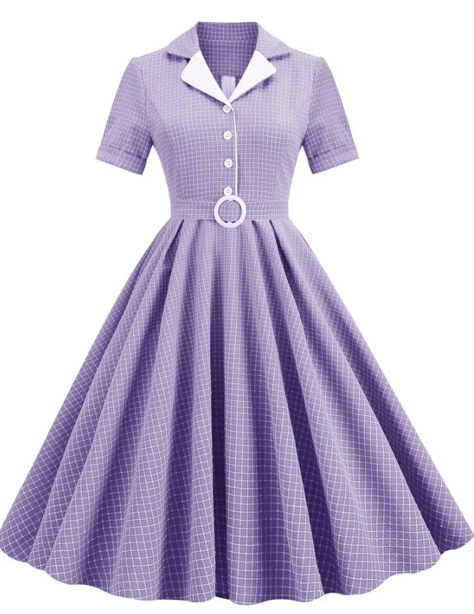 Lavendelknöpfe Plus Size Vintage Kleid